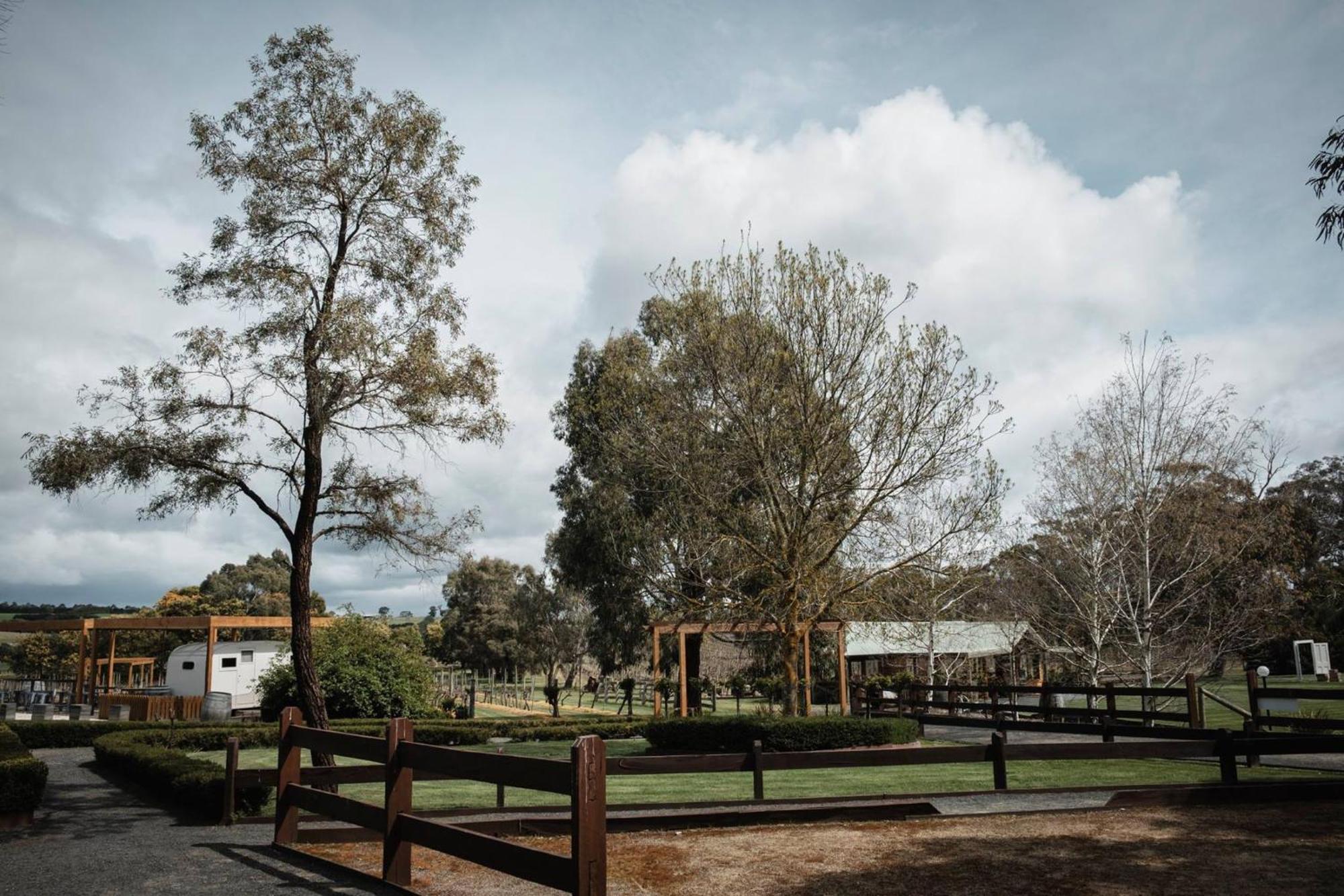 Glen Erin At Lancefield Hotel Rochford Exterior photo